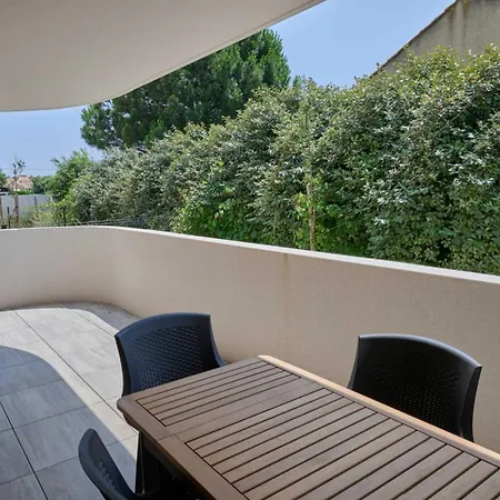شقة T2 Avec Terrasse & Piscine A 300M De La Plage
